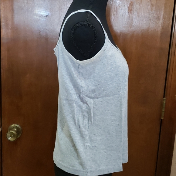 Gray Reebok tank XL - Picture 3 of 8